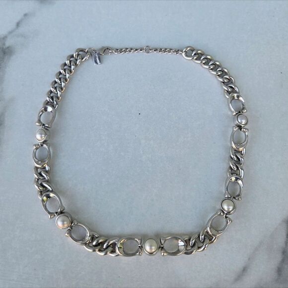 Coach Signature Curb Silver Plated Monogram w Glass Pearl Beads Necklace - Picture 3 of 8